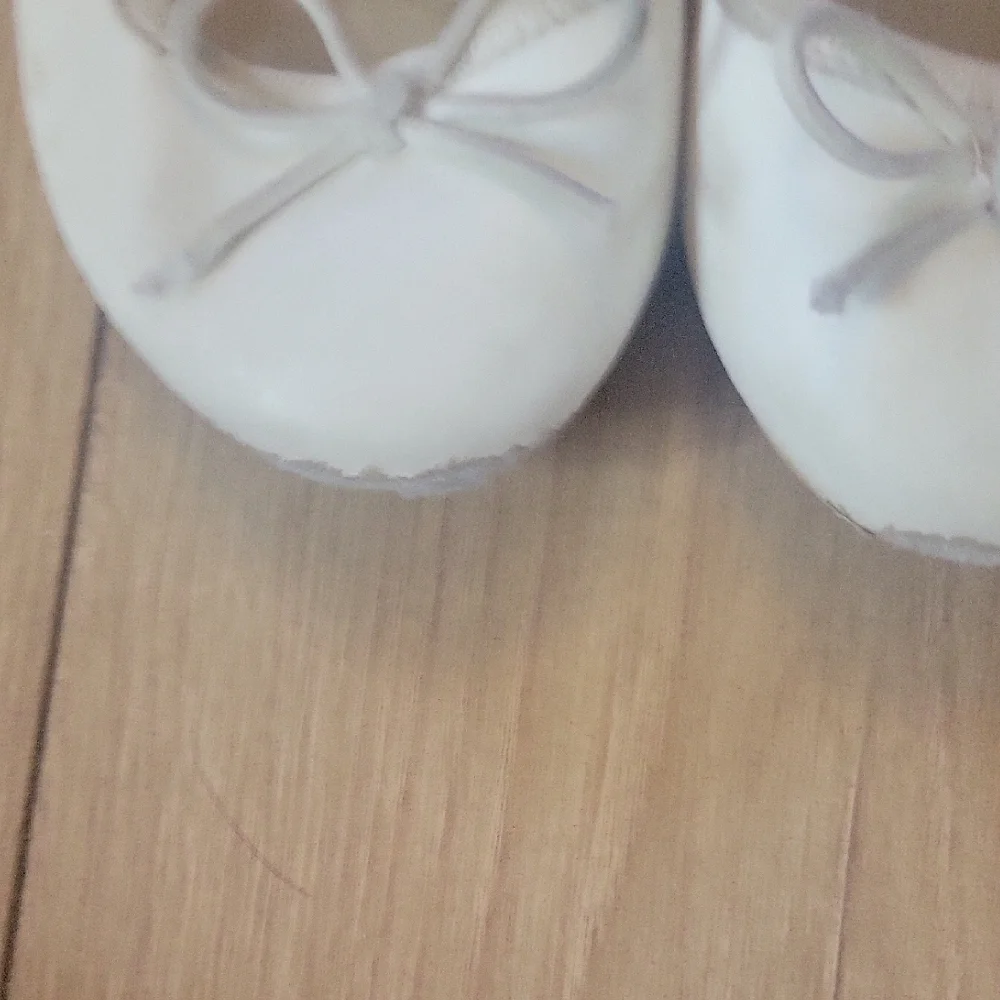 Cat & Jack Cream Ballet Flats with Bow